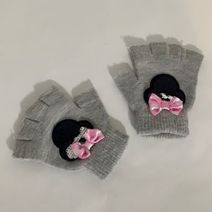 Disney® Minnie Mouse Fingerless Gloves